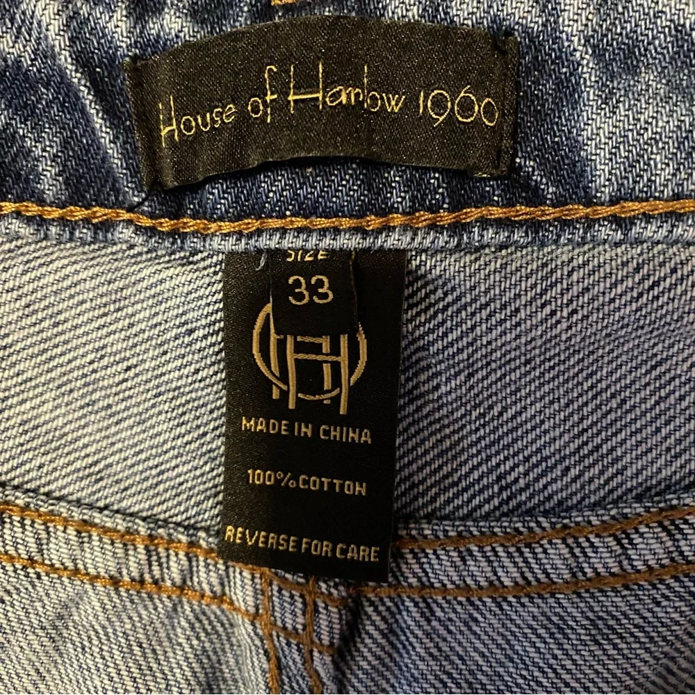 House of Harlow 1960 Denim Shorts High Rise Mom Midi Button Fly Women’s Size 33